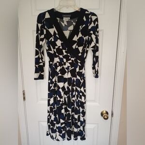 Donna Morgan Dress with Black, Cream and Blue Size 4